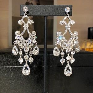 Chandelier earrings